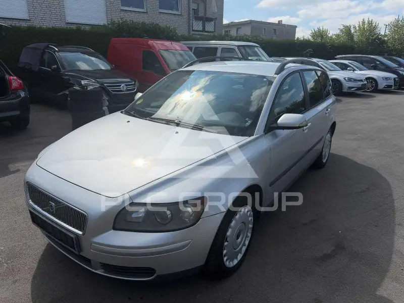 2004 Volvo V50