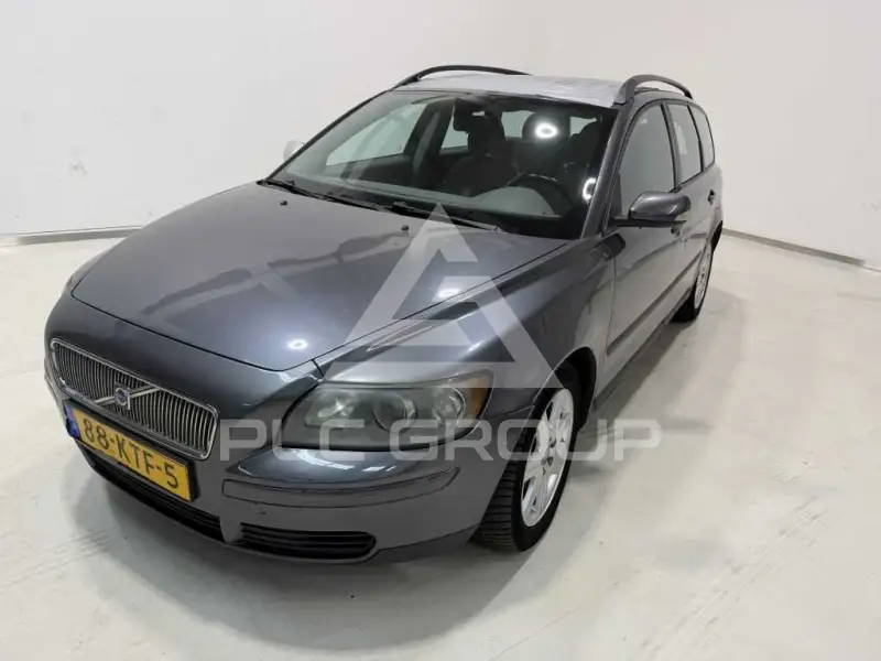 2004 Volvo V50