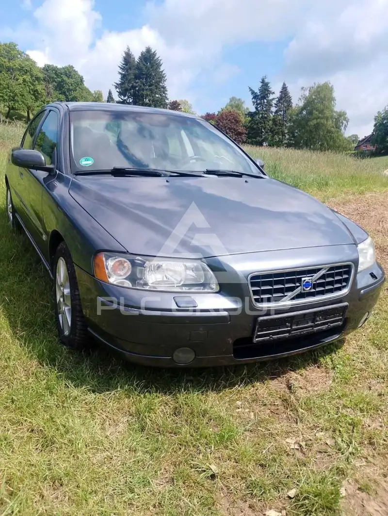 2004 Volvo S60