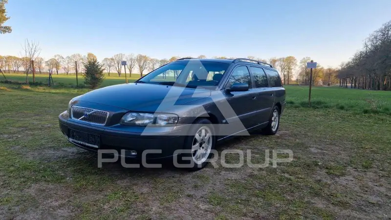 2004 Volvo V70