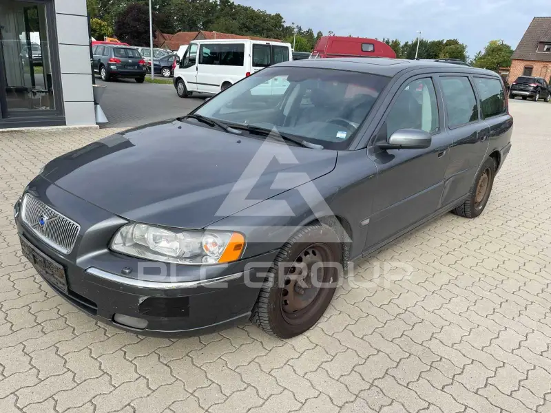 2004 Volvo V70