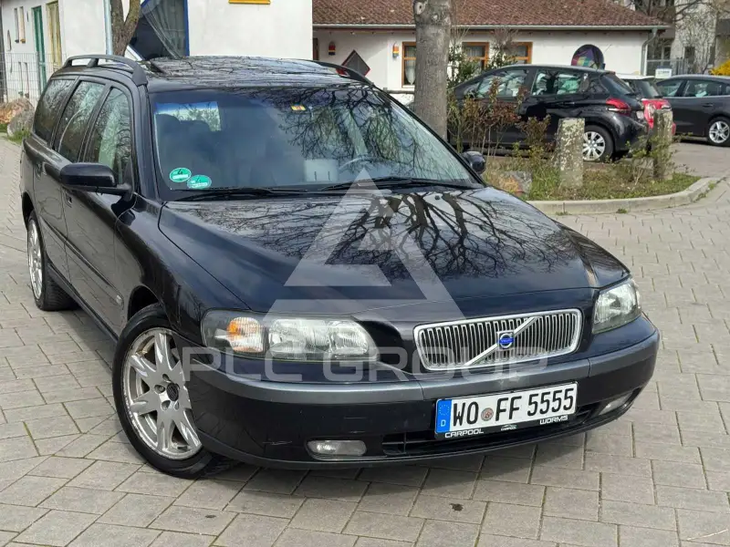 2004 Volvo V70