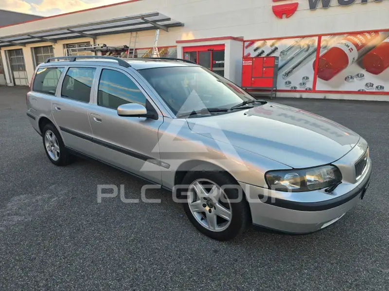 2004 Volvo V70
