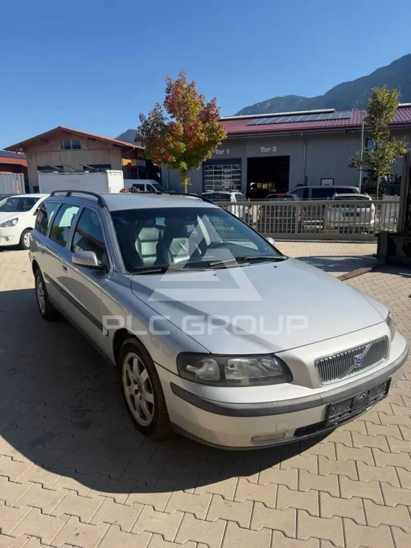 2004 Volvo V70