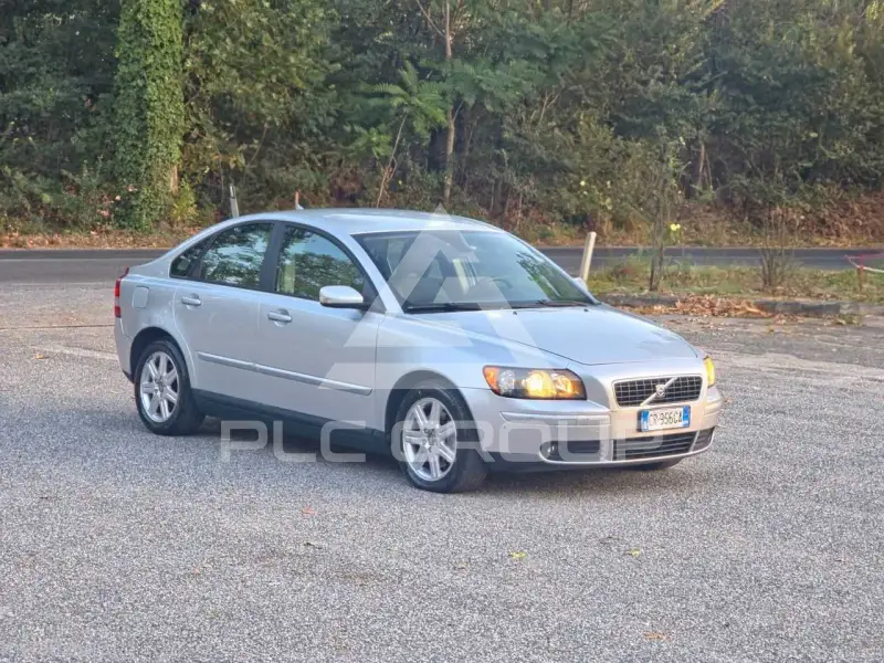2004 Volvo S40