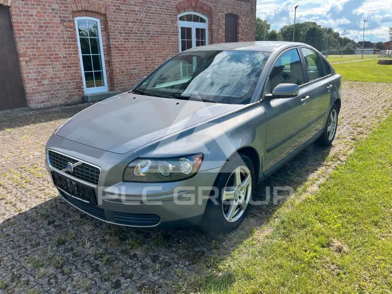 2004 Volvo S40