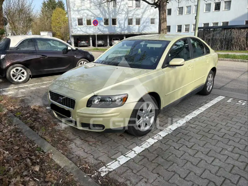 2004 Volvo S40