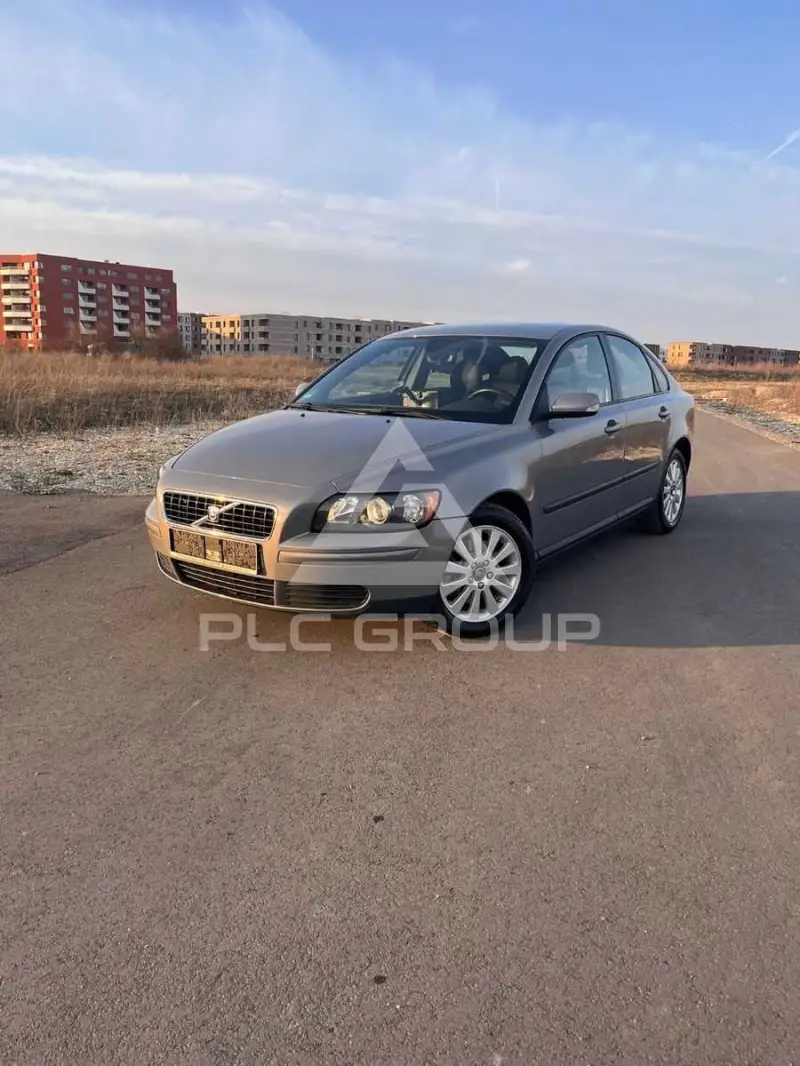 2004 Volvo S40