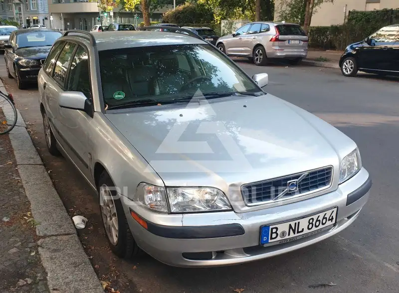 2004 Volvo V40