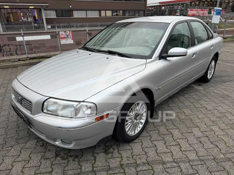 2004 Volvo S80