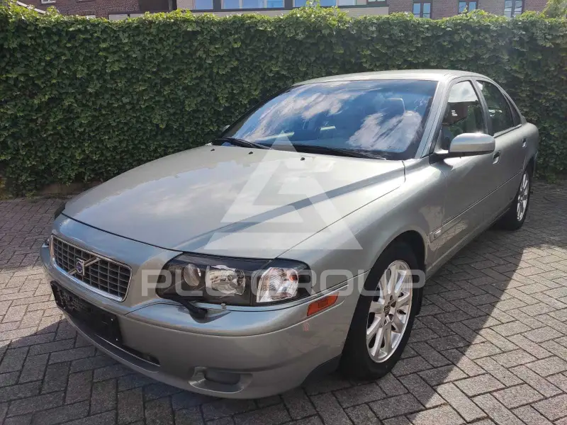 2004 Volvo S80
