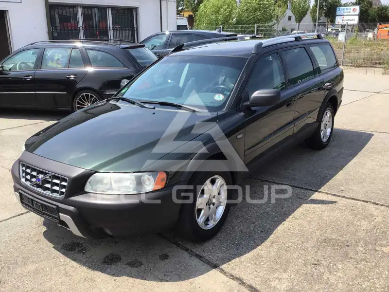 2004 Volvo XC70