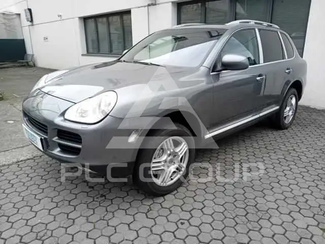 2004 Porsche Cayenne