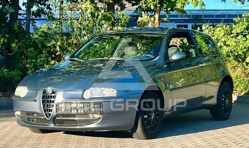 2004 Alfa Romeo 147