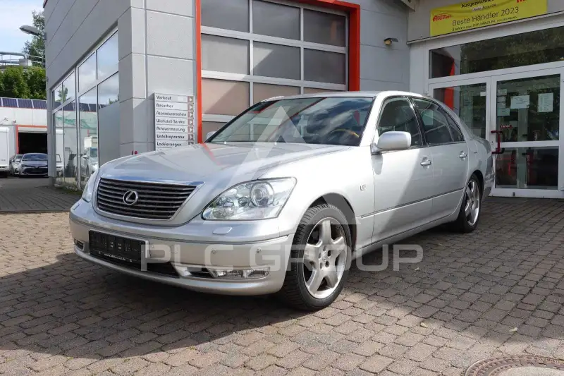 2004 Lexus LS430