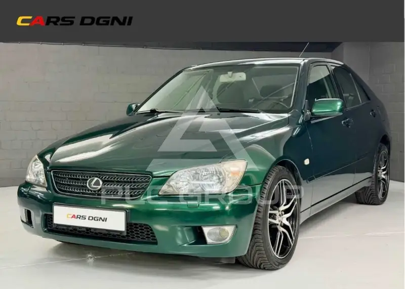 2004 Lexus IS300