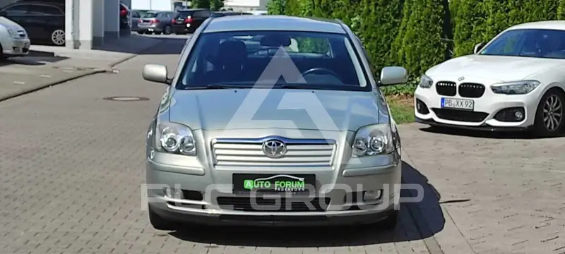2004 Toyota Avensis