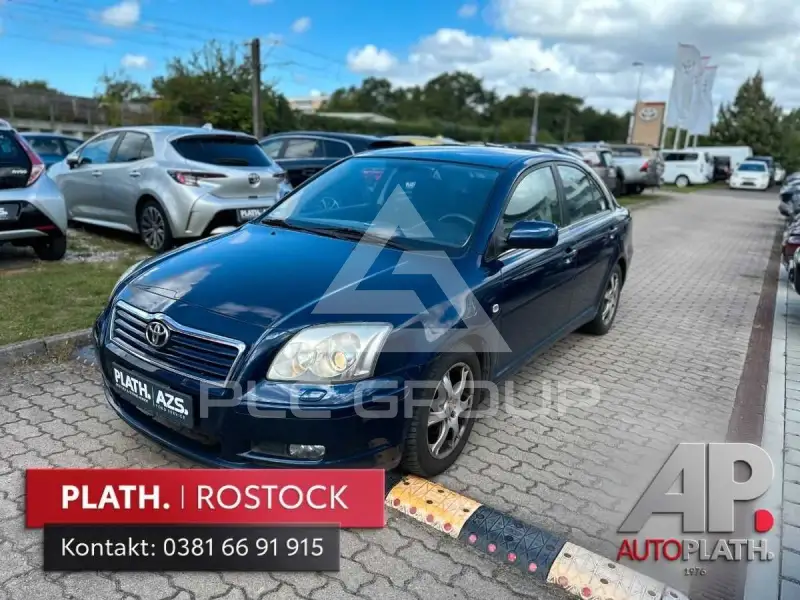 2004 Toyota Avensis