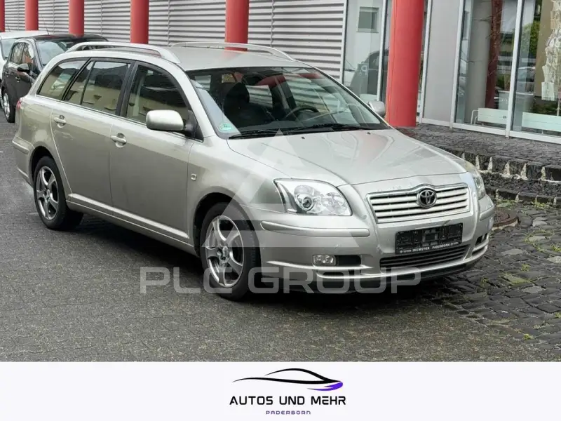 2004 Toyota Avensis