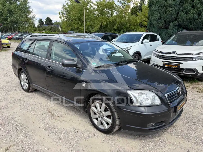 2004 Toyota Avensis