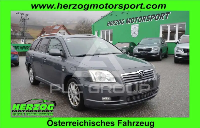 2004 Toyota Avensis