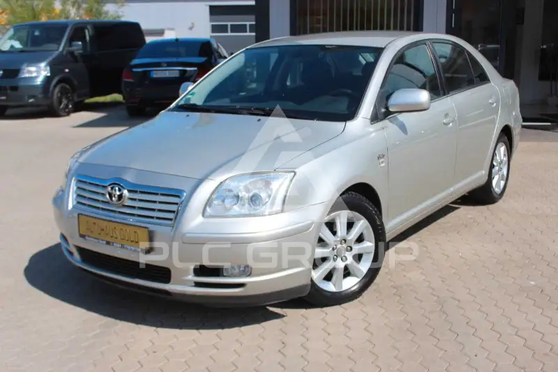 2004 Toyota Avensis