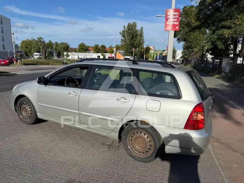 2004 Toyota COROLLA