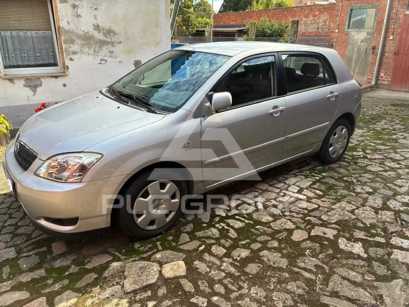 2004 Toyota COROLLA