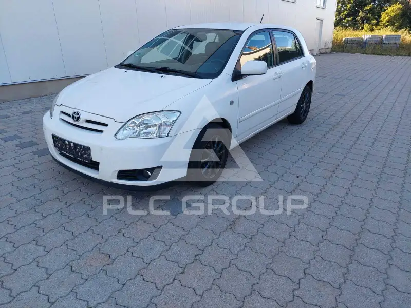 2004 Toyota COROLLA