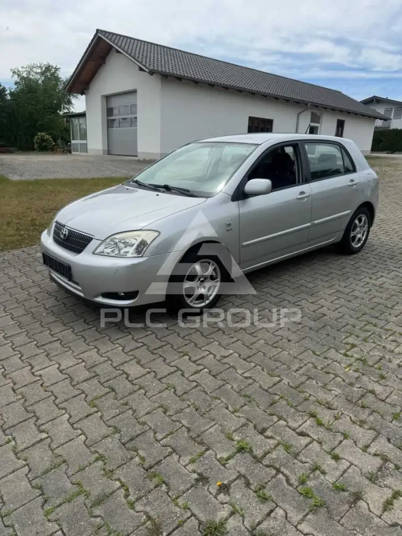 2004 Toyota COROLLA