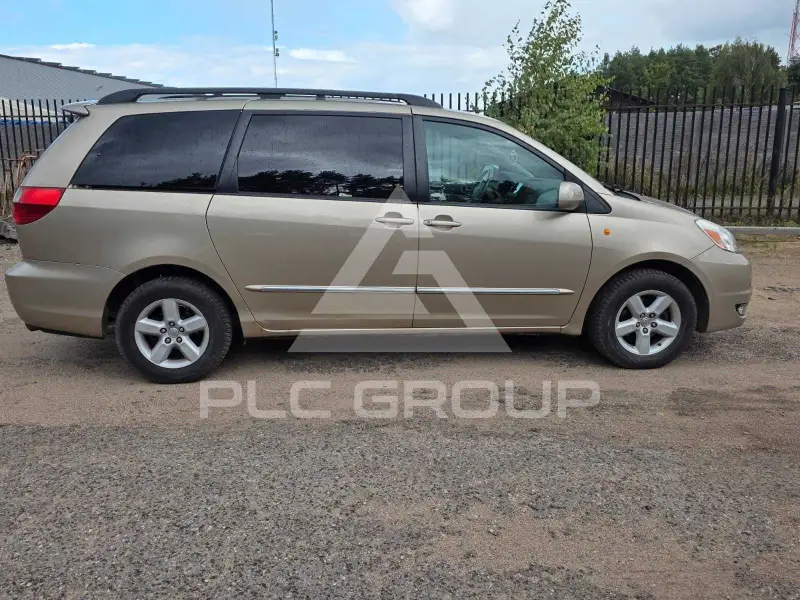 2004 Toyota SIENNA