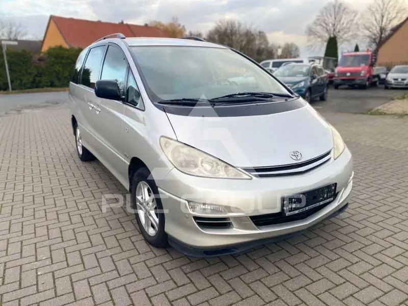 2004 Toyota PREVIA