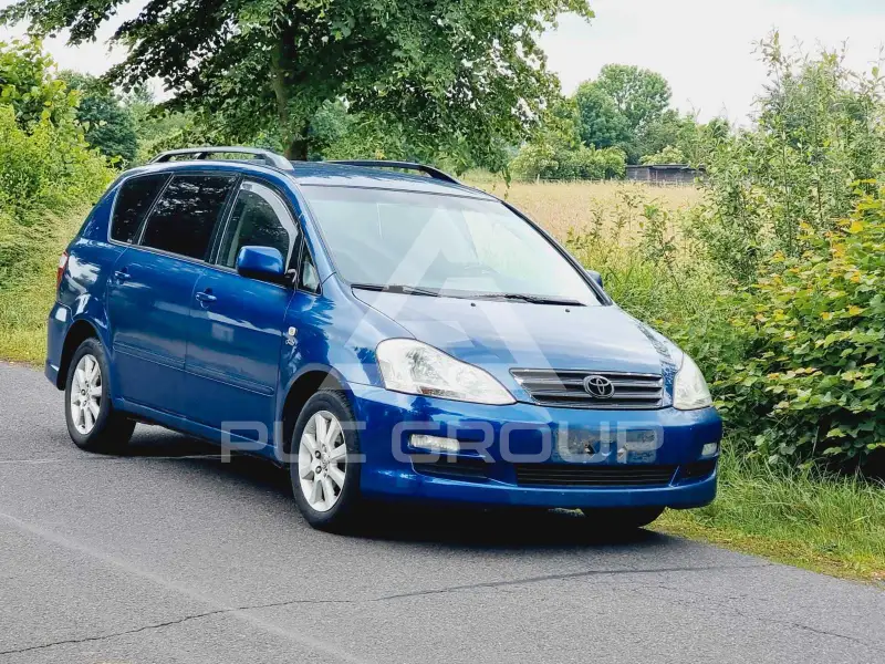 2004 Toyota Avensis