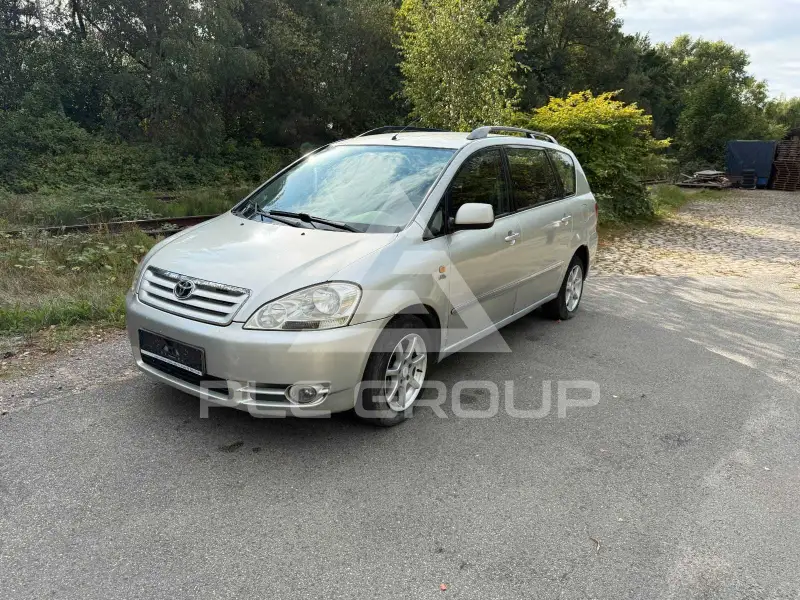 2004 Toyota Avensis