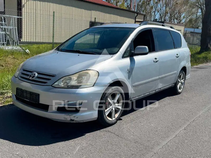 2004 Toyota Avensis