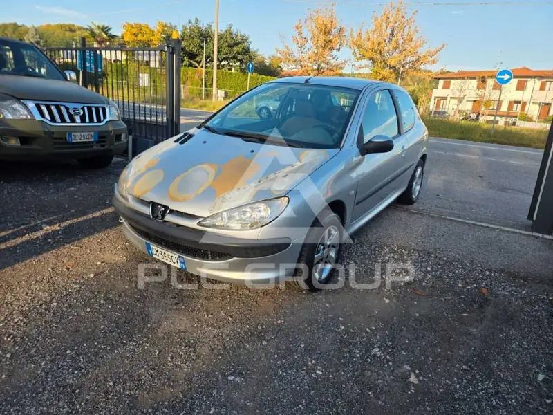 2004 Peugeot 206