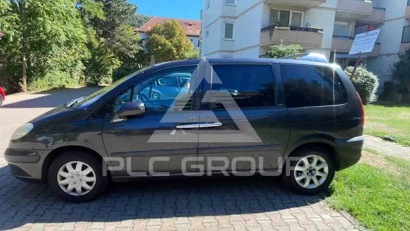 2004 Peugeot 807