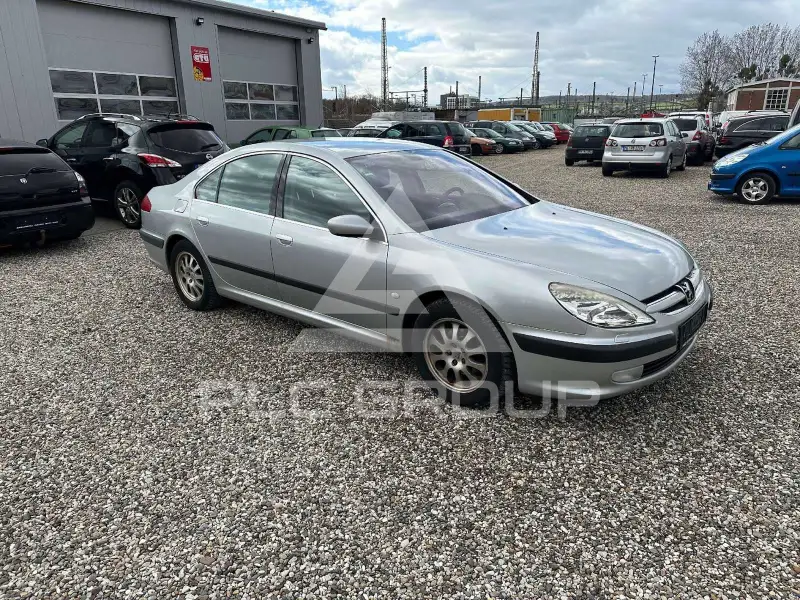 2004 Peugeot 607