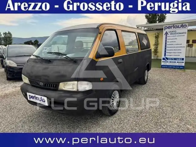 2004 KIA Pregio