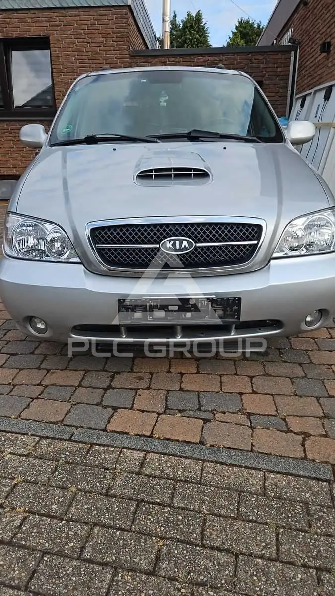 2004 KIA Carnival