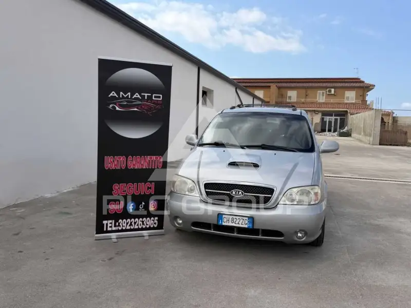 2004 KIA Carnival