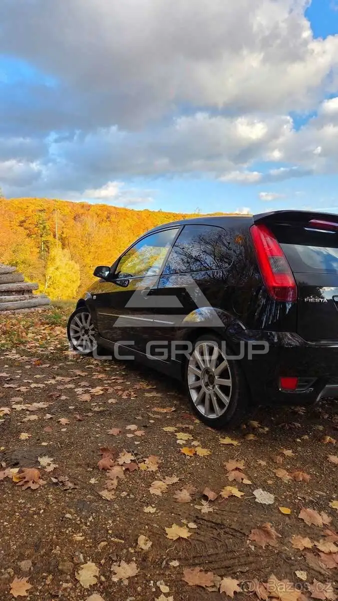 2004 Ford FIESTA