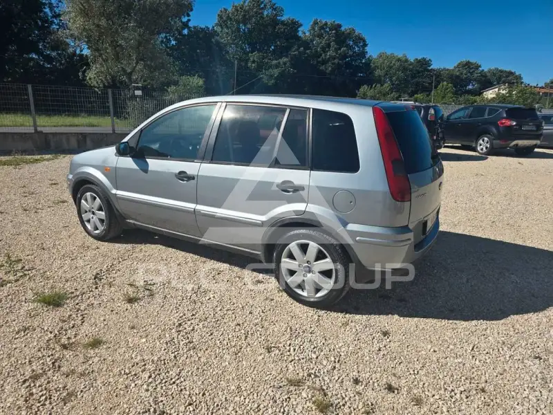 2004 Ford FUSION