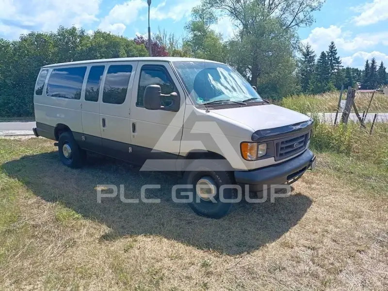 2004 Ford ECONOLINE