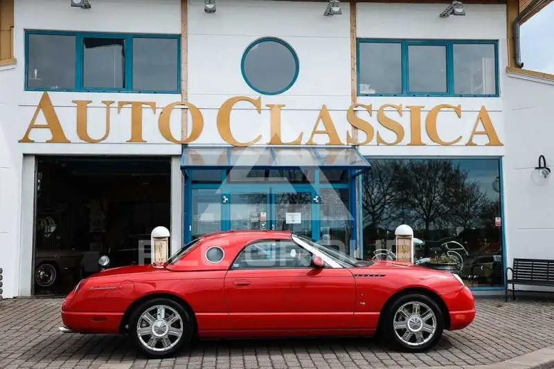 2004 Ford Thunderbird