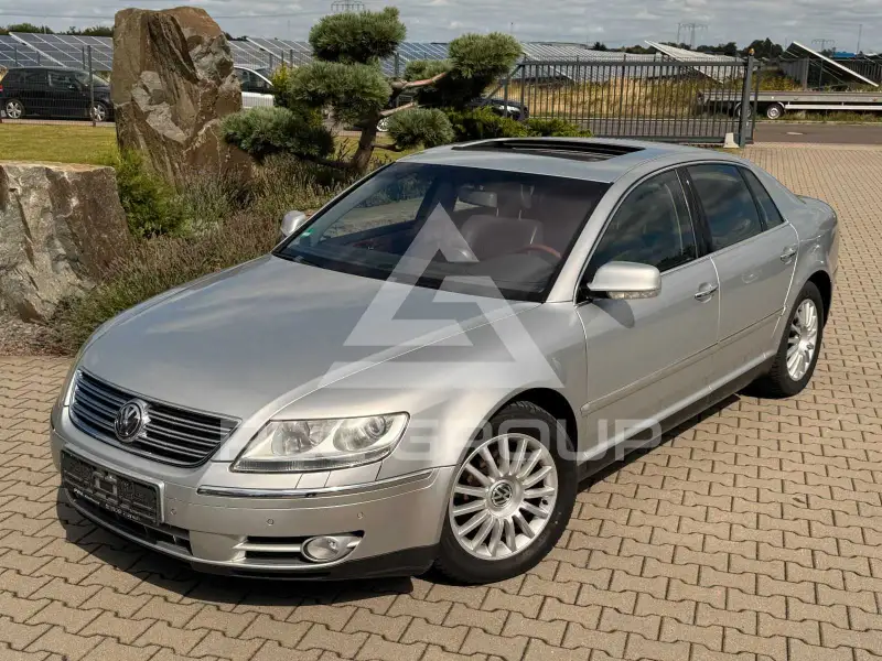 2004 Volkswagen PHAETON