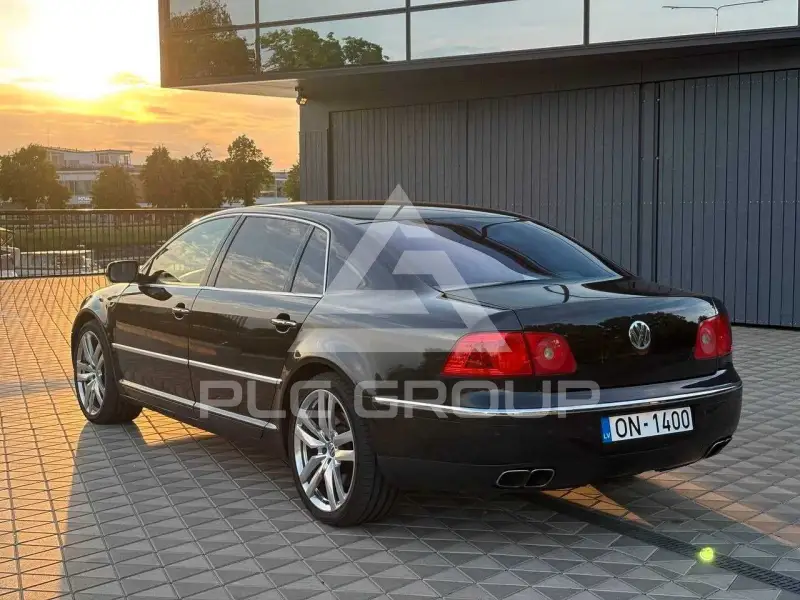 2004 Volkswagen PHAETON