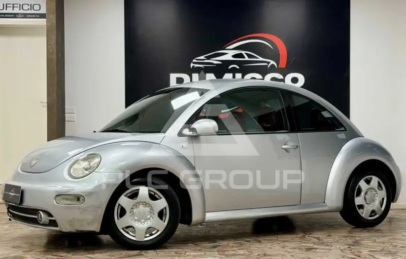 2004 Volkswagen BEETLE