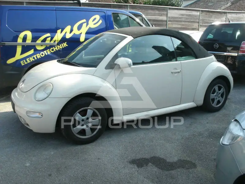 2004 Volkswagen BEETLE