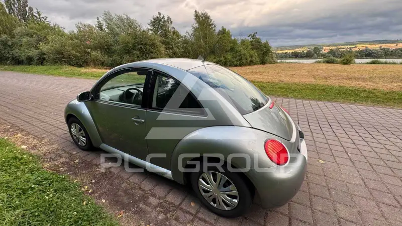 2004 Volkswagen BEETLE